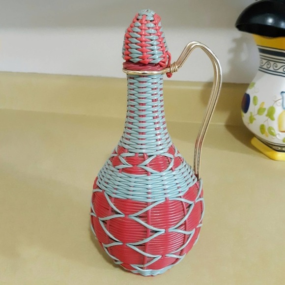 Vintage viresa wine bottle scoubidou vinyl sixties 60s kitsch